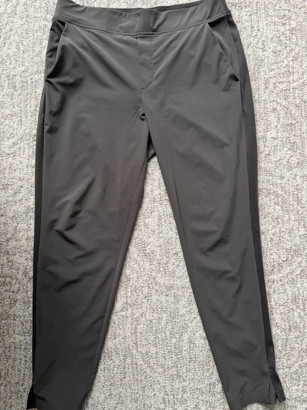 Women’s Athleta Olive Green Gray Brooklyn Ankle Pants size 10